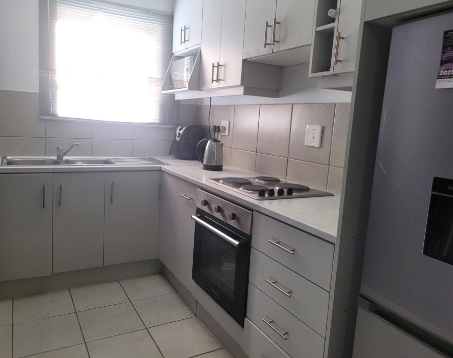 2 Bedroom Property for Sale in Delro Park Western Cape